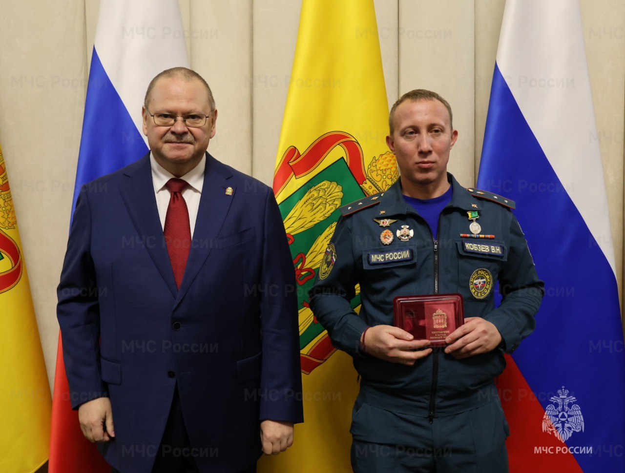В областном правительстве состоялось вручение государственных и региональных наград В областном правительстве состоялось вручение государственных и региональных наград