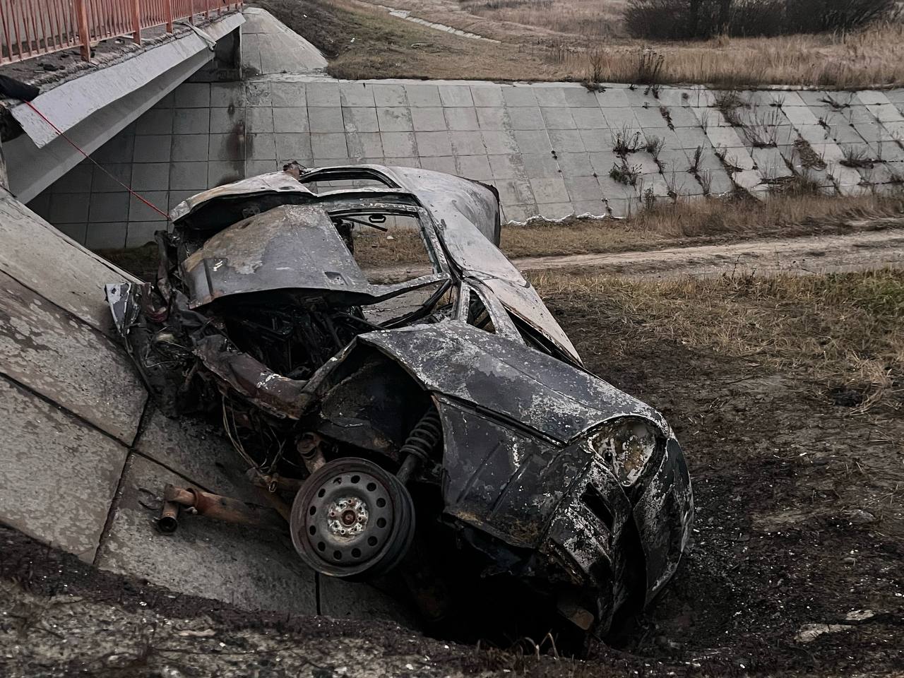 Сотрудники полиции устанавливают обстоятельства смертельного дорожно-транспортного происшествия в Городищенском районе Сотрудники полиции устанавливают обстоятельства смертельного дорожно-транспортного происшествия в Городищенском районе
