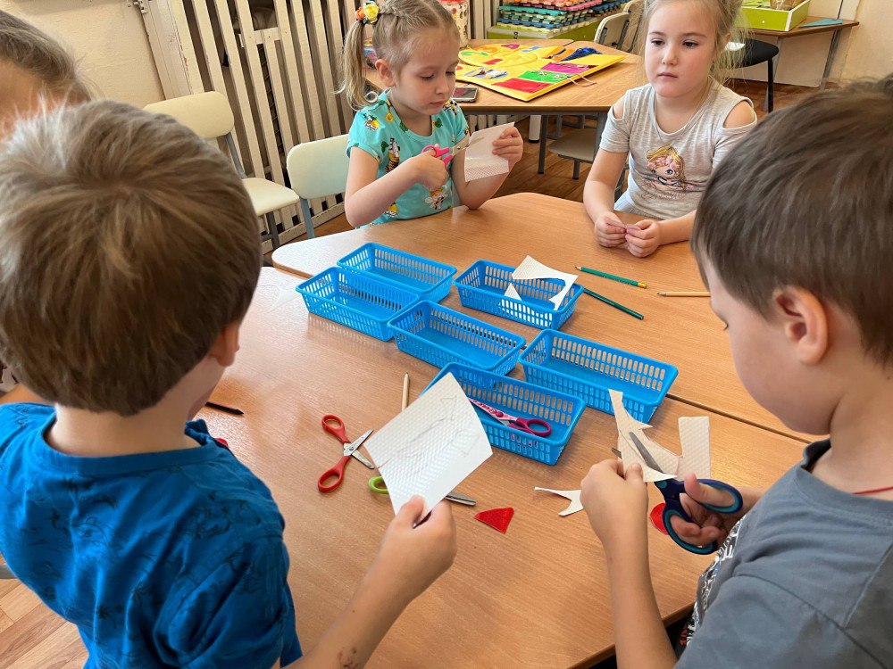 Сотрудники Госавтоинспекции Городищенского района провели мастер-класс по изготовлению световозвращающих аксессуаров Сотрудники Госавтоинспекции Городищенского района провели мастер-класс по изготовлению световозвращающих аксессуаров