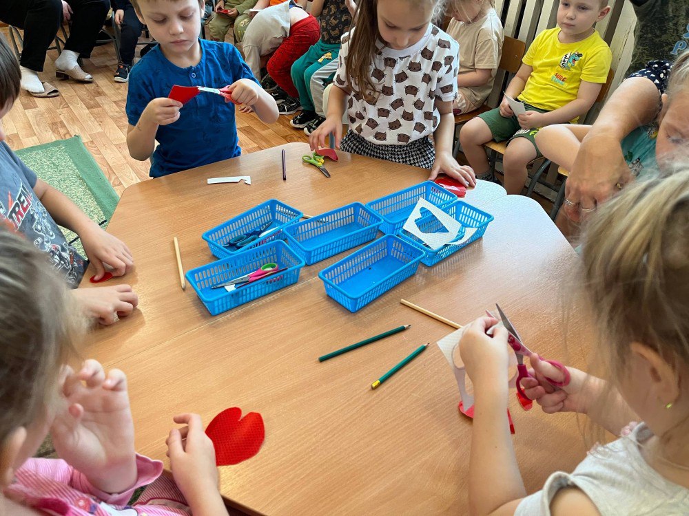 Сотрудники Госавтоинспекции Городищенского района провели мастер-класс по изготовлению световозвращающих аксессуаров Сотрудники Госавтоинспекции Городищенского района провели мастер-класс по изготовлению световозвращающих аксессуаров