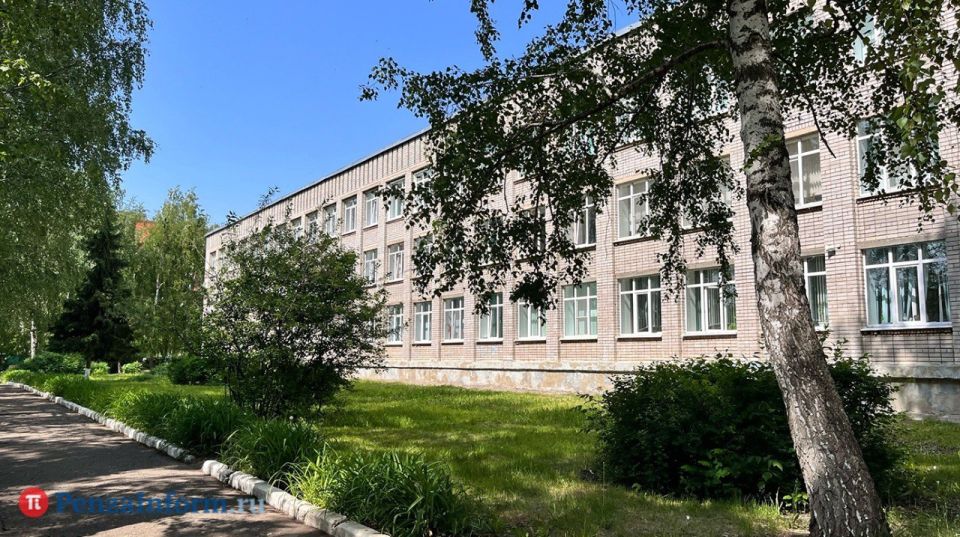 Учеников из школы № 28 не будут переводить в другие учебные заведения на время запланированного ремонта здания, сообщил начальник управления образования Юрий Каленов в ответе на запрос PenzaInform.ru