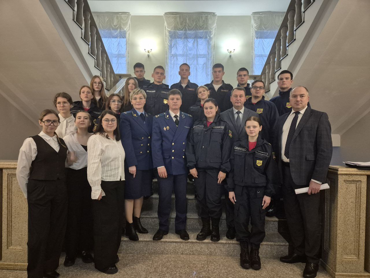 В Пензе прошел "Диалог с прокурором" для детей и молодежи В Пензе прошел "Диалог с прокурором" для детей и молодежи