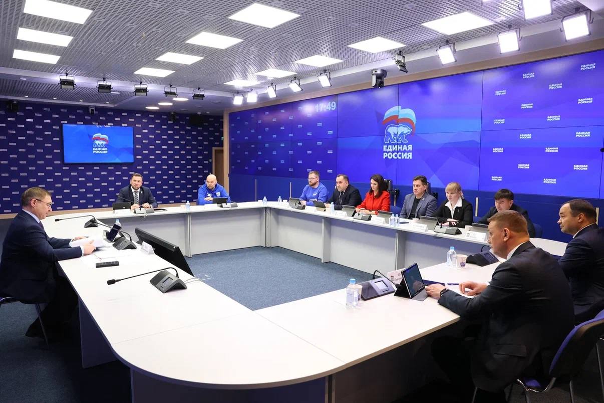 Антон Демидов вошел в число финалистов конкурса «Лидеры России. Политика» Антон Демидов вошел в число финалистов конкурса «Лидеры России. Политика»