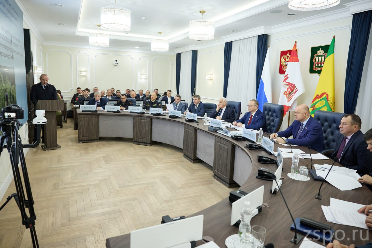 Спикер Заксобрания Вадим Супиков принял участие в заседании Антинаркотической комиссии Пензенской области Спикер Заксобрания Вадим Супиков принял участие в заседании Антинаркотической комиссии Пензенской области