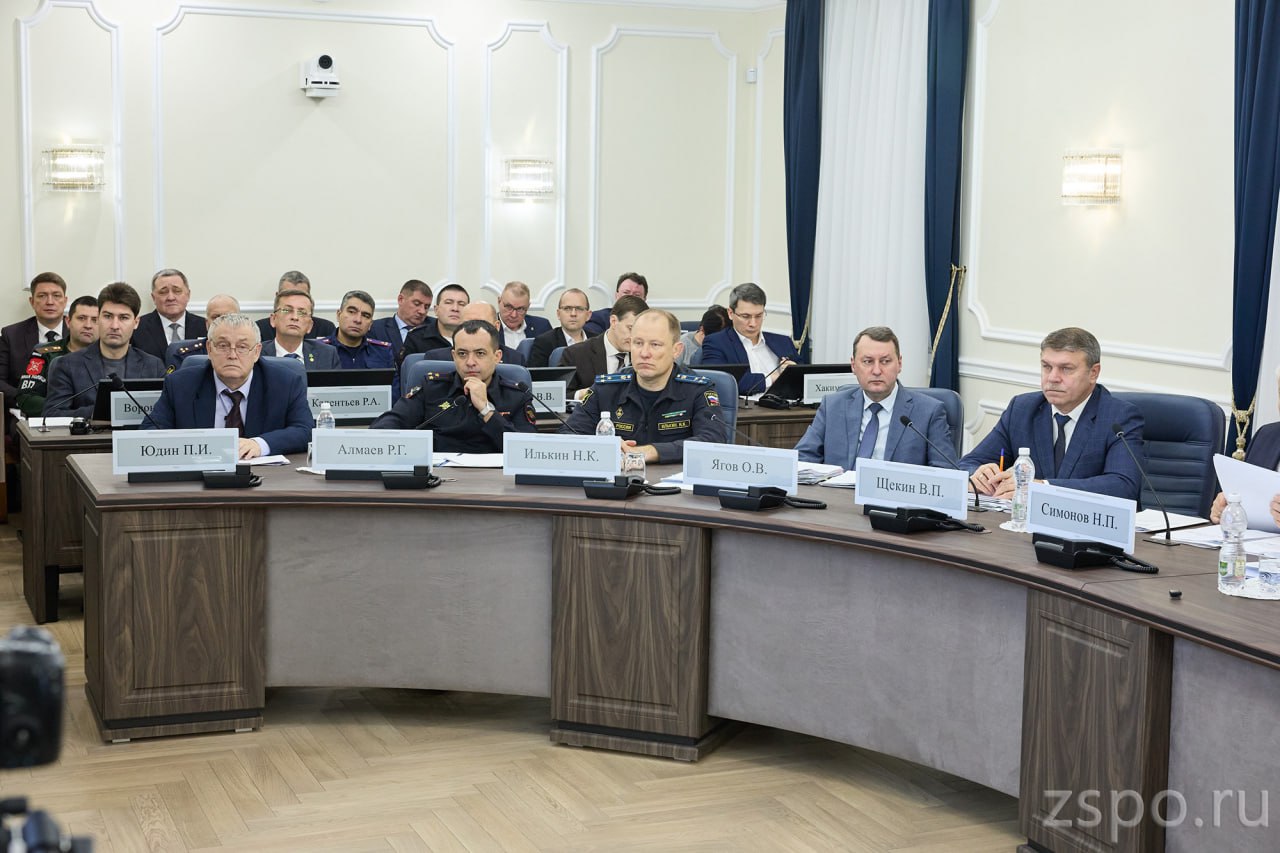 Спикер Заксобрания Вадим Супиков принял участие в заседании Антинаркотической комиссии Пензенской области Спикер Заксобрания Вадим Супиков принял участие в заседании Антинаркотической комиссии Пензенской области