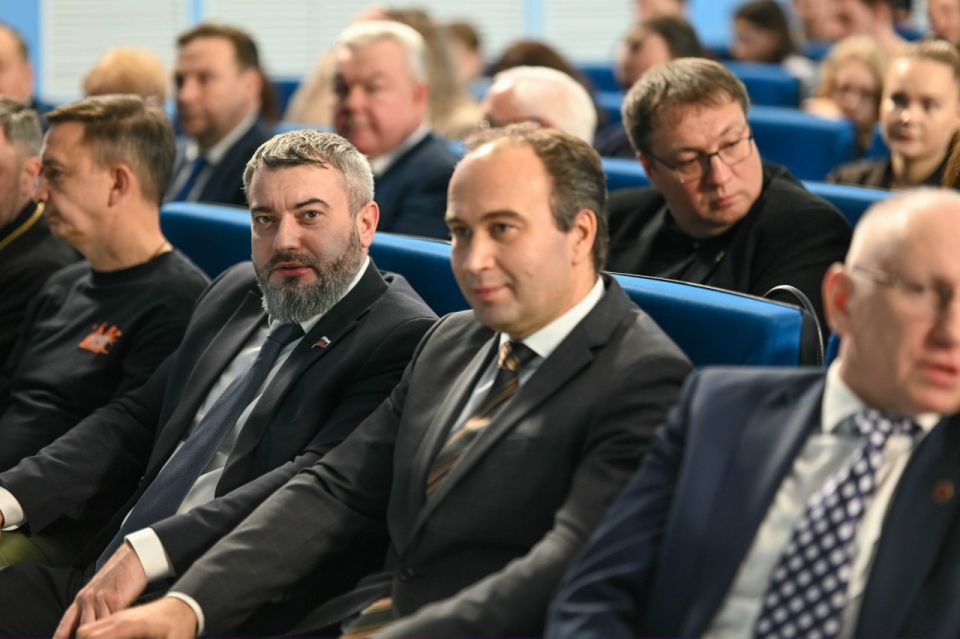 Парламентарии поздравили лауреатов премии «Юрист года — 2025» Парламентарии поздравили лауреатов премии «Юрист года — 2025»