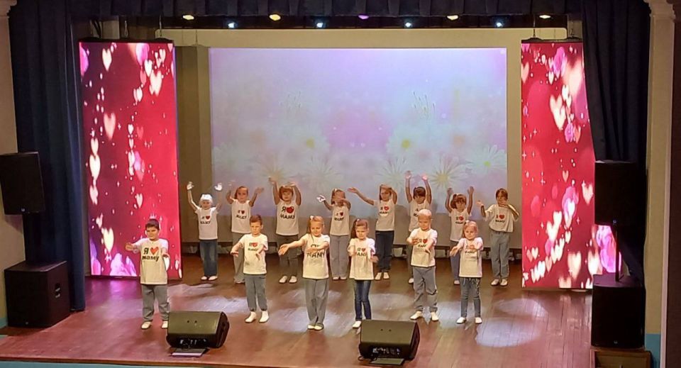 День Матери. День Матери в России отмечается ежегодно в последнее воскресенье ноября День Матери. День Матери в России отмечается ежегодно в последнее воскресенье ноября