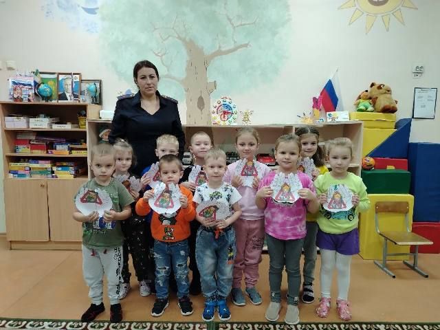 «Мамочка, моя жизнь — в твоих руках!» акция под таким названием прошла в замечательный праздник «День матери»