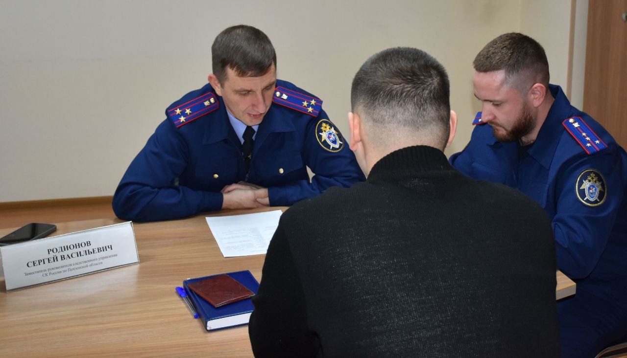 Заместитель руководителя следственного управления провел личный прием граждан в Бессоновском районе