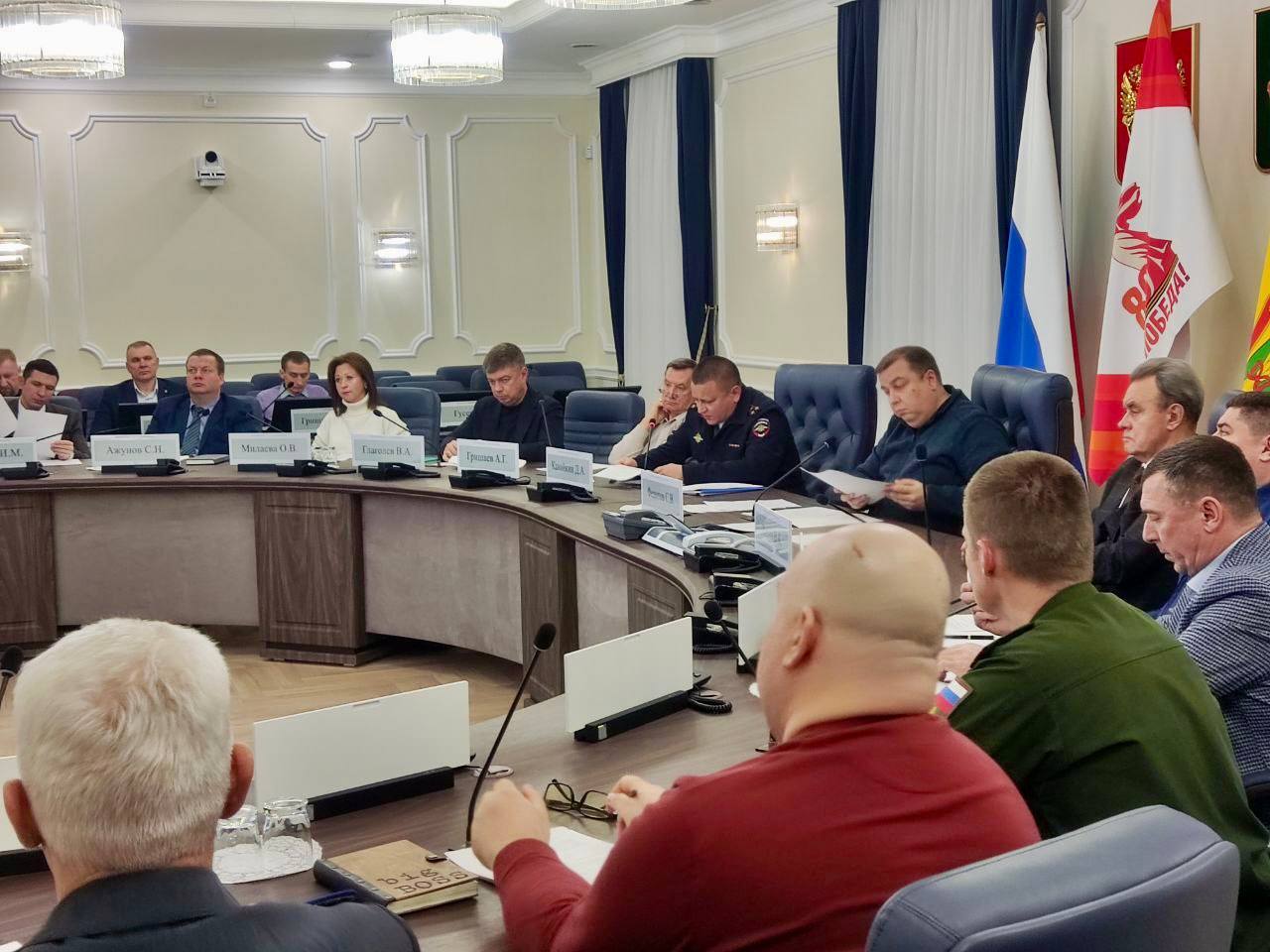 Начальник управления Госавтоинспекции Пензенской области Денис Канайкин принял участие в заседании Правительственной комиссии по обеспечению безопасности дорожного движения и сообщил о состоянии аварийности и принимаемых...