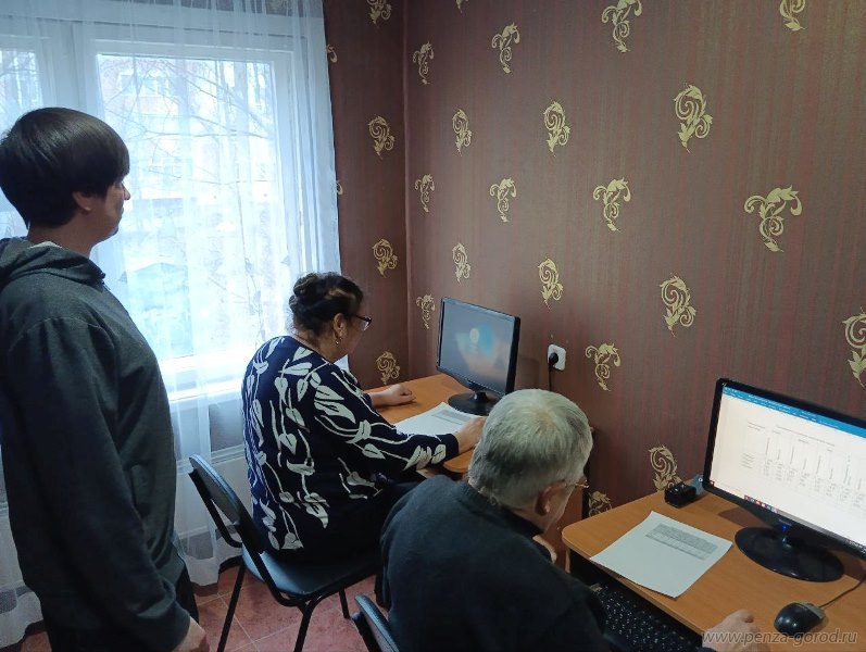 Пензенских пенсионеров обучают компьютерной грамотности