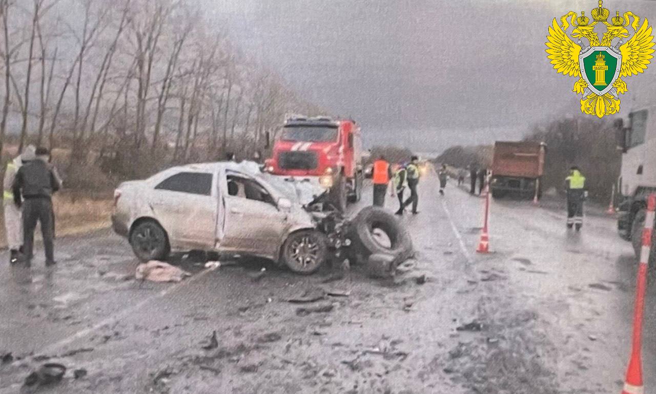 Кузнецком районе перед судом предстанет водитель, по вине которого в дорожно-транспортном происшествии погибли пять человек Кузнецком районе перед судом предстанет водитель, по вине которого в дорожно-транспортном происшествии погибли пять человек