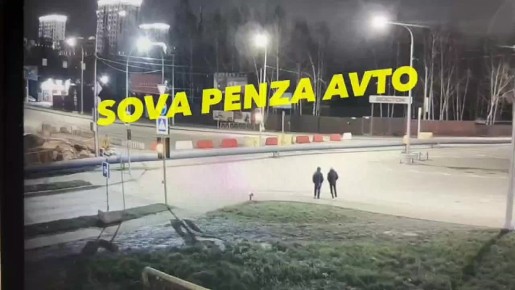 Не все водители Пензы увидели предупреждение о ночном перекрытии дороги на улице Измайлова в районе ее пересечения с Антонова