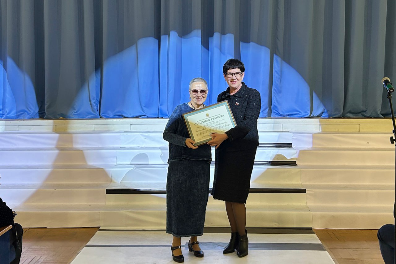 Нелли Шумилина поздравила с юбилеем коллектив детской музыкальной школы №2 Нелли Шумилина поздравила с юбилеем коллектив детской музыкальной школы №2