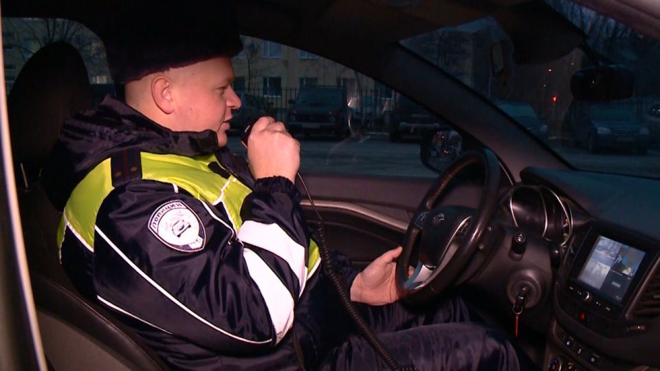 Вечерняя проверка в Пензе: пьяный водитель на парковке