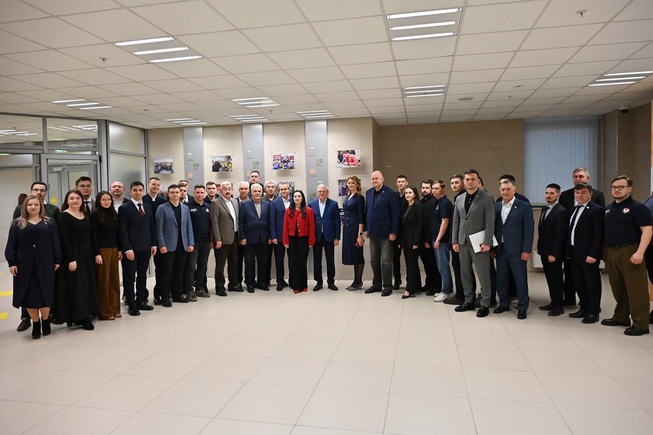 Вадим Супиков прибыл в Казань для участия в работе Совета законодателей Приволжья Вадим Супиков прибыл в Казань для участия в работе Совета законодателей Приволжья