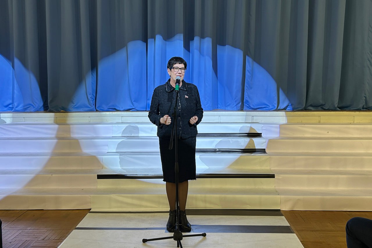 Нелли Шумилина поздравила с юбилеем коллектив детской музыкальной школы №2 Нелли Шумилина поздравила с юбилеем коллектив детской музыкальной школы №2