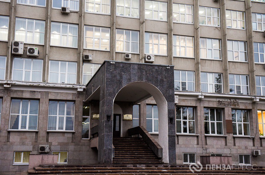 5 декабря стало известно о том, что в здании администрации Пензы проводятся обыски