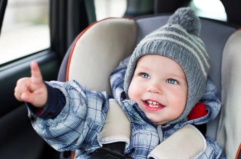 Эффективное средство защиты маленького пассажира– детское автомобильное кресло