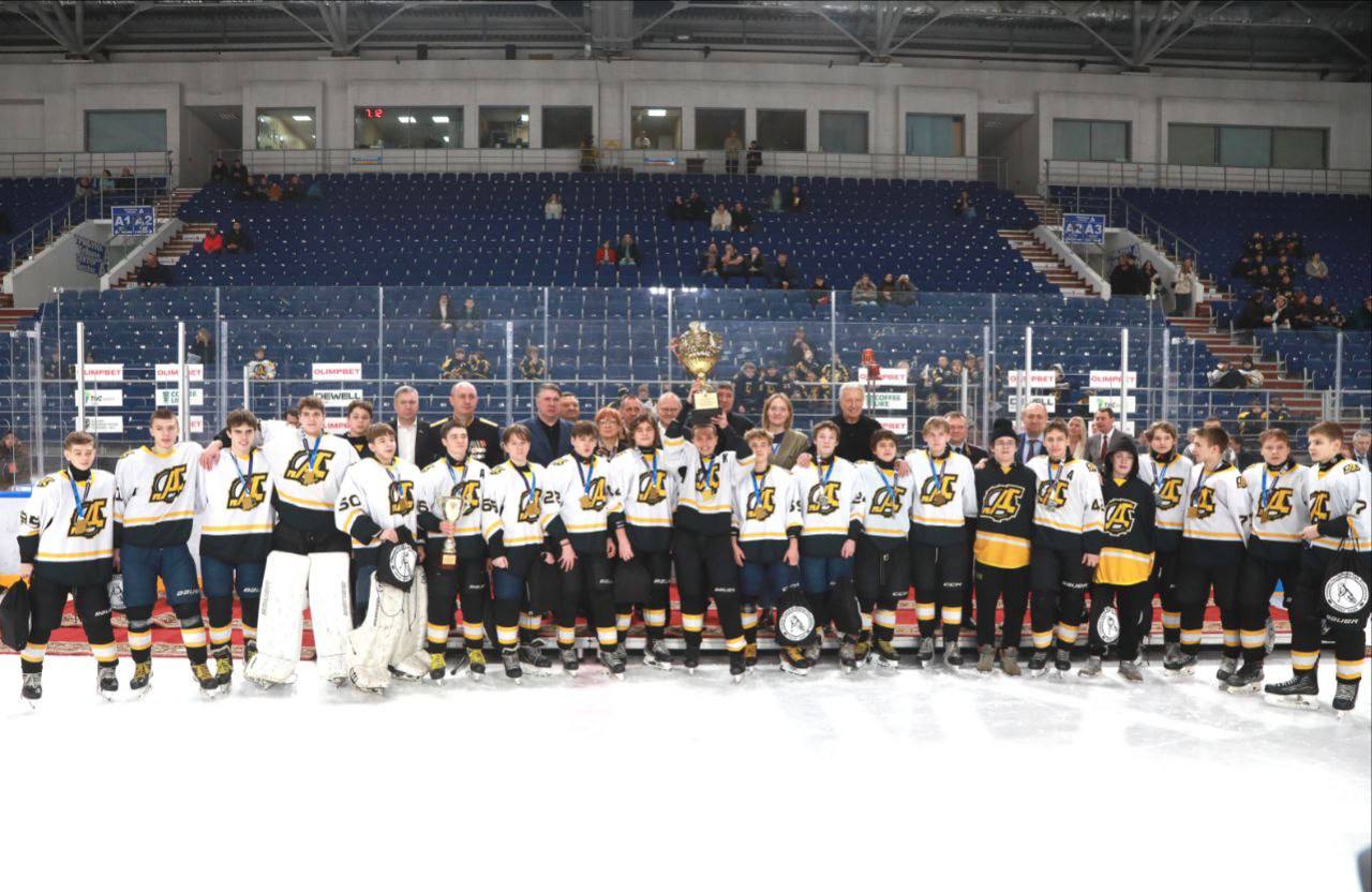 Олег Мельниченко: Пензенский «Дизель-2011» выиграл первый открытый турнир по хоккею памяти Героя России Валерия Канакина