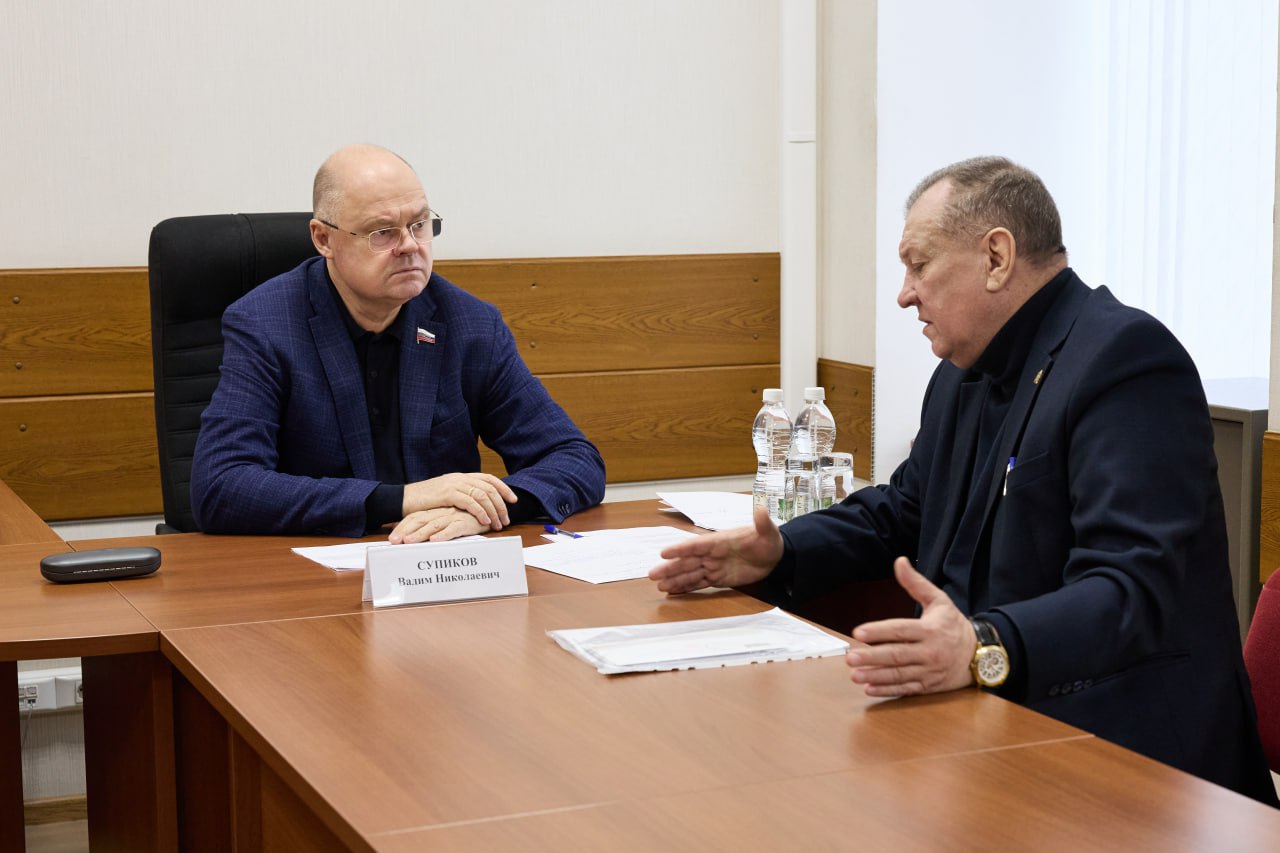 Вадим Супиков рассмотрел обращения граждан в парламенте Пензенской области Вадим Супиков рассмотрел обращения граждан в парламенте Пензенской области