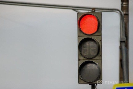 В центре Пензы 12 декабря на несколько часов отключат светофор