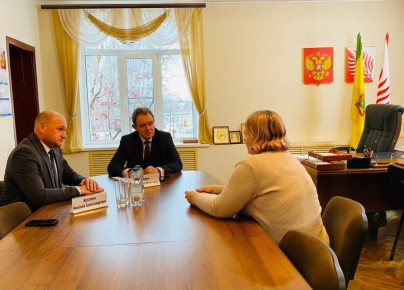 Валерий Лидин рассмотрел обращения жителей Иссинского района