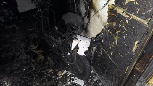 Утром в субботу, 13 декабря, в пятиэтажном доме на улице Металлистов в Пензе произошел пожар в квартире на первом этаже