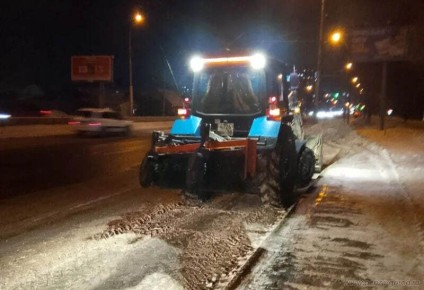 За прошедшие выходные с городских улиц вывезено 2548 кубометров снега