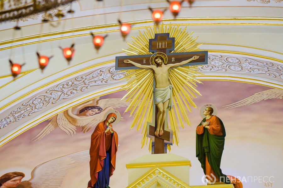 На минувших выходных губернатор Пензенской области Олег Мельниченко и митрополит Пензенский и Нижнеломовский оценили ход работ по росписи Спасского кафедрального собора На минувших выходных губернатор Пензенской области Олег Мельниченко и митрополит Пензенский и Нижнеломовский оценили ход работ по росписи Спасского кафедрального собора