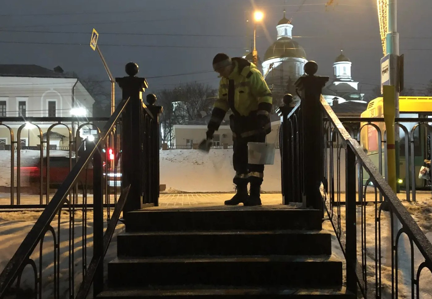 Олег Денисов: Поручил всем ответственным службам обратить особое внимание на обработку пешеходных зон Олег Денисов: Поручил всем ответственным службам обратить особое внимание на обработку пешеходных зон