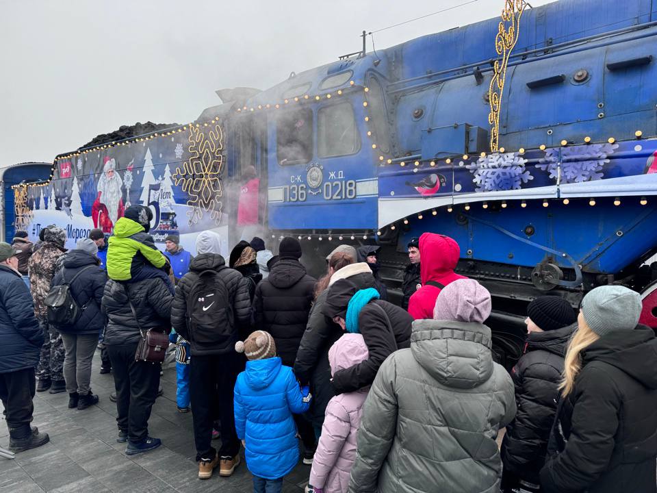 Волшебный «Поезд Деда Мороза» прибыл в Тамбов Волшебный «Поезд Деда Мороза» прибыл в Тамбов