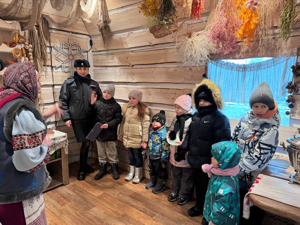 Волшебный «Поезд Деда Мороза» прибыл в Тамбов Волшебный «Поезд Деда Мороза» прибыл в Тамбов