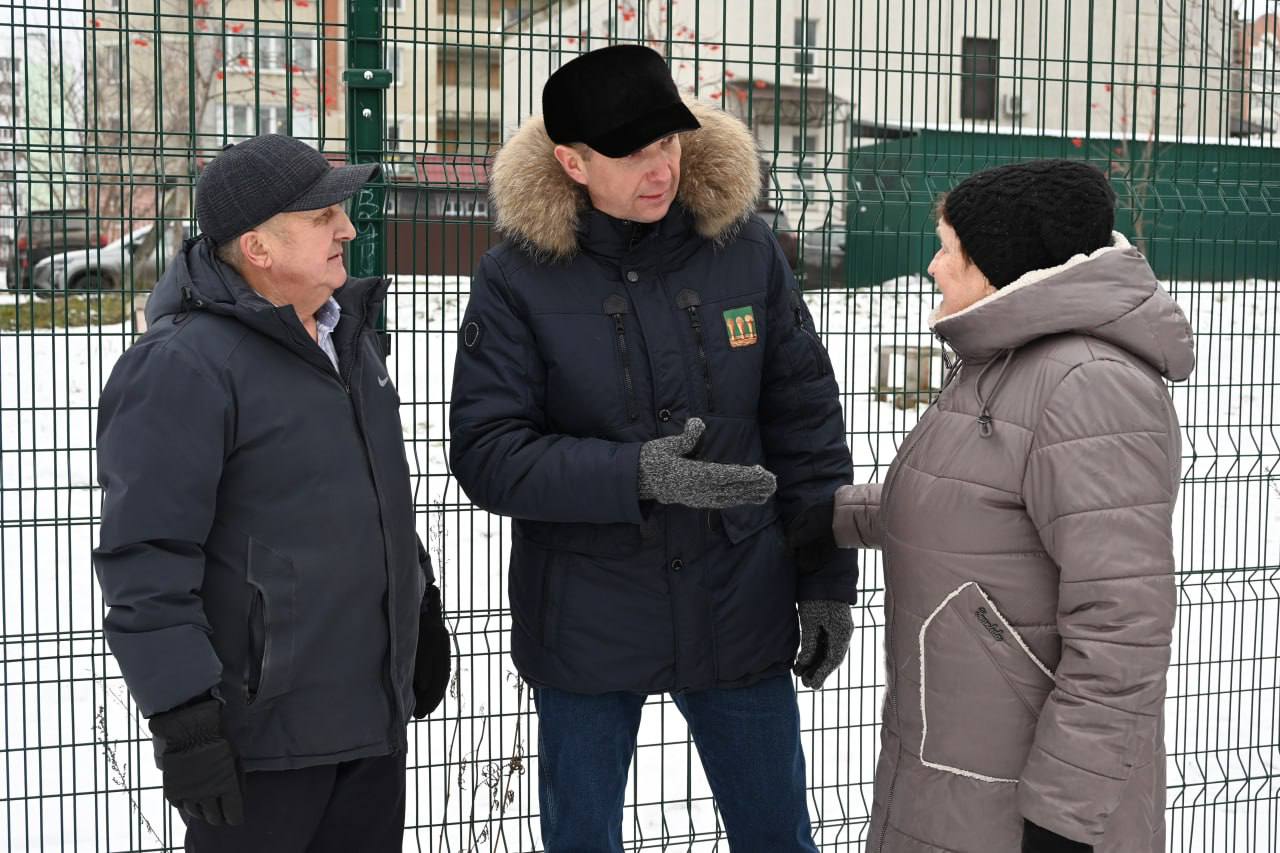 Олег Денисов: Новогодняя кампания пришла в пензенские дворы Олег Денисов: Новогодняя кампания пришла в пензенские дворы