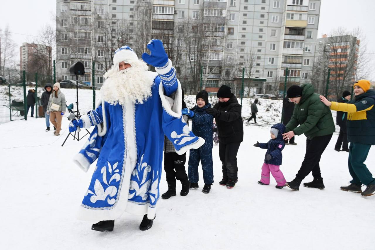 Олег Денисов: Новогодняя кампания пришла в пензенские дворы Олег Денисов: Новогодняя кампания пришла в пензенские дворы
