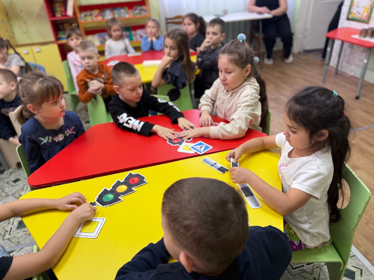 В детском саду прошла познавательная встреча с сотрудниками Госавтоинспекции Сердобского района В детском саду прошла познавательная встреча с сотрудниками Госавтоинспекции Сердобского района