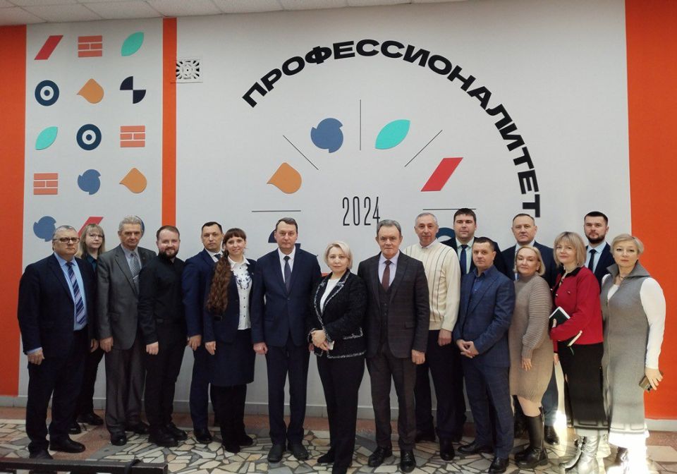 Валерий Лидин обсудил вопросы опережающей подготовки кадров