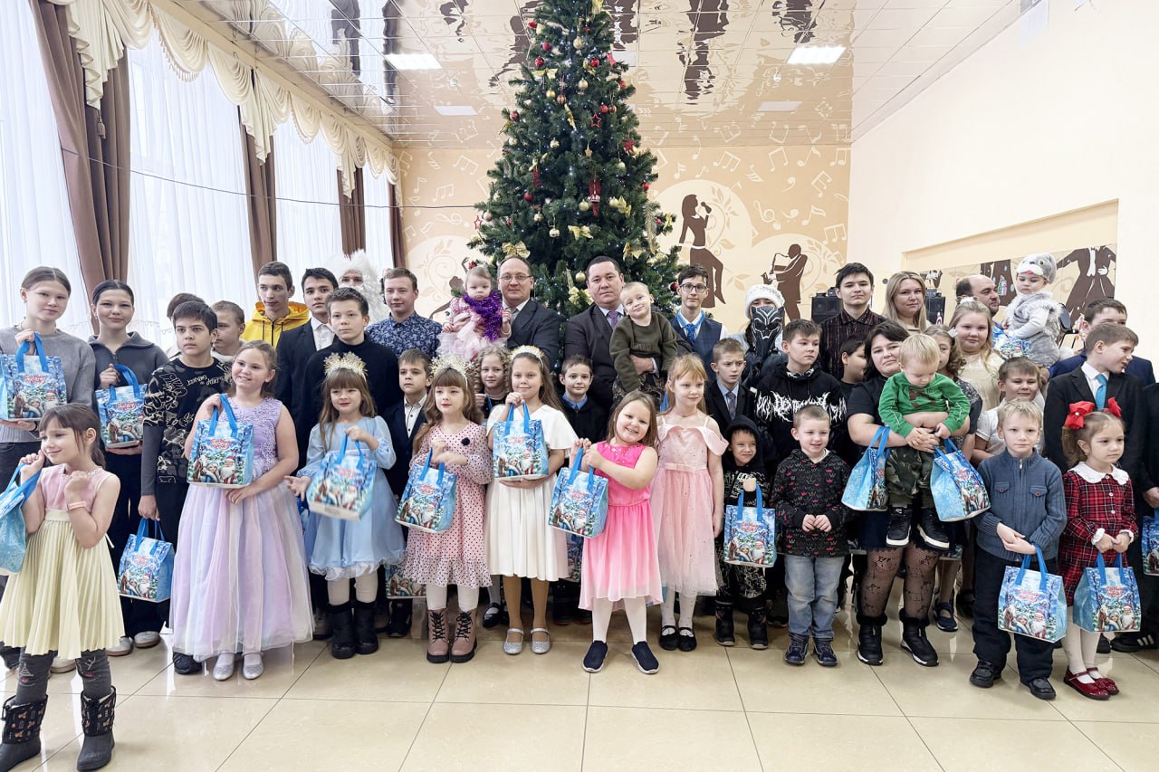 Артем Спиридонов совершил рабочую поездку в избирательный округ