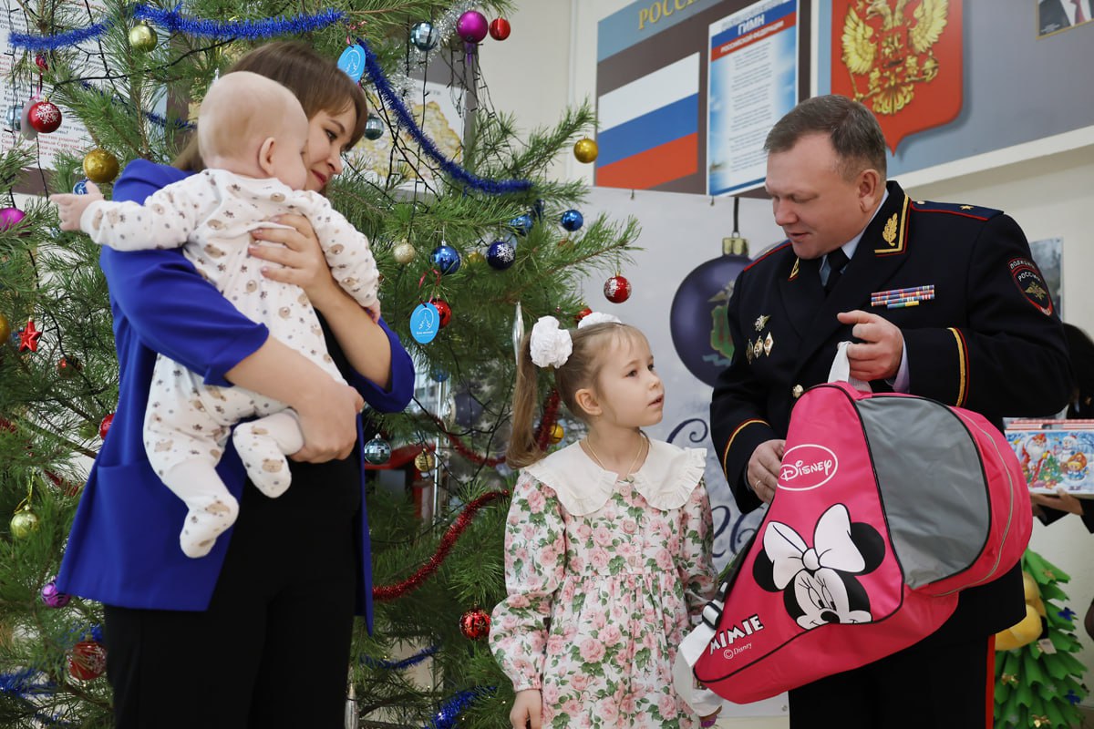 В преддверии Нового года Павел Гаврилин принял участие во Всероссийской благотворительной акции «Елка желаний» В преддверии Нового года Павел Гаврилин принял участие во Всероссийской благотворительной акции «Елка желаний»