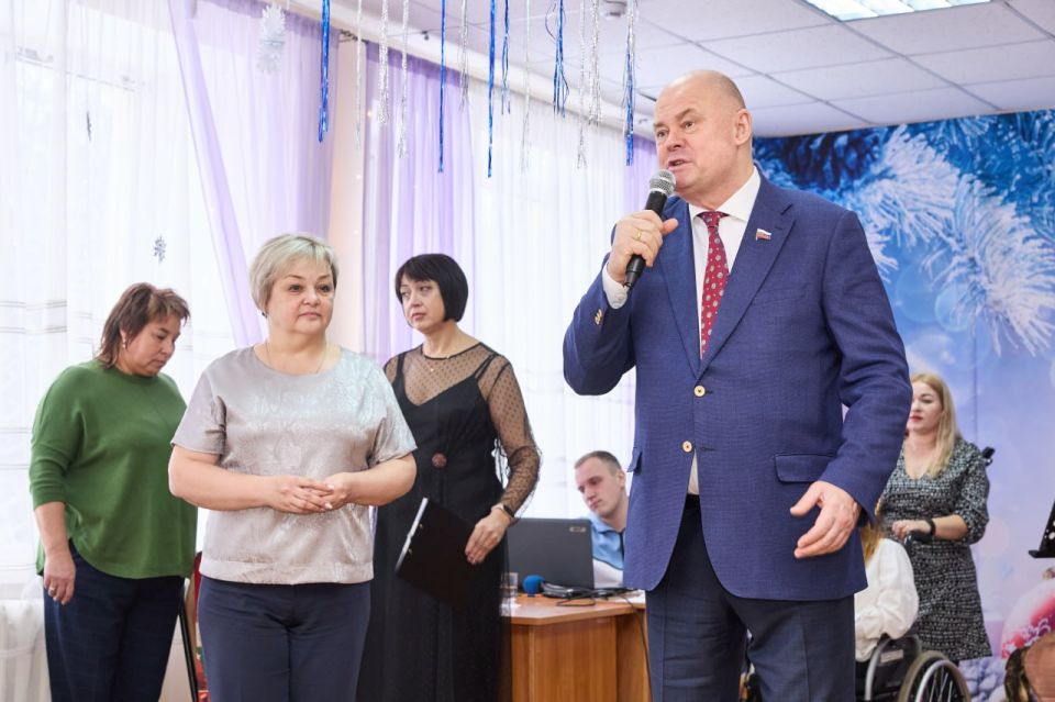 Вадим Супиков посетил социально-реабилитационный центр в Кичкилейке