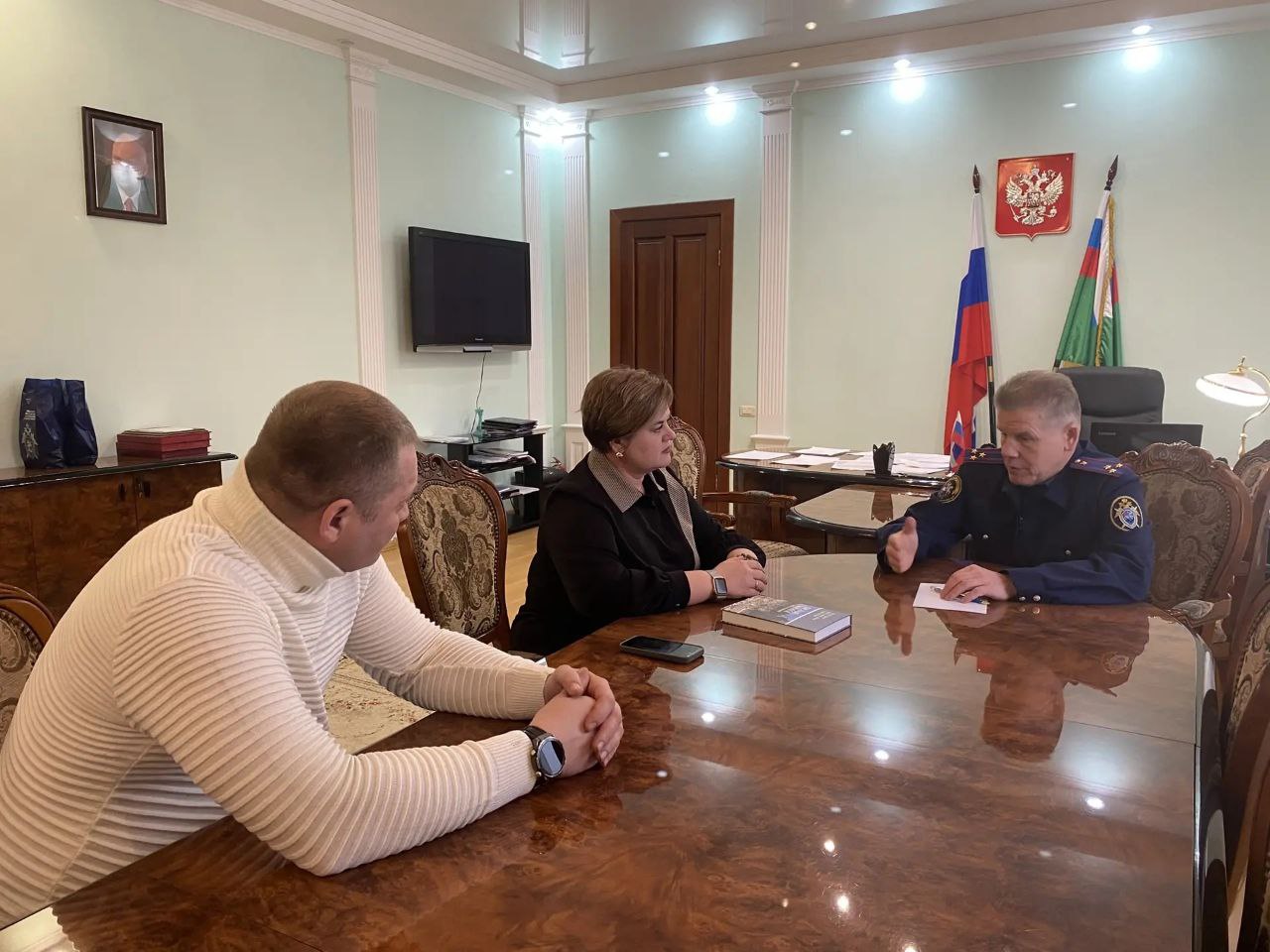 Руководитель следственного управления провел рабочую встречу с руководителями общественных организаций