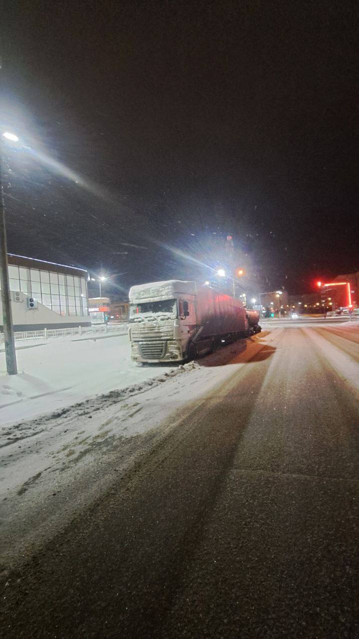 Олег Денисов: Друзья, всегда читаю ваши комментарии Олег Денисов: Друзья, всегда читаю ваши комментарии