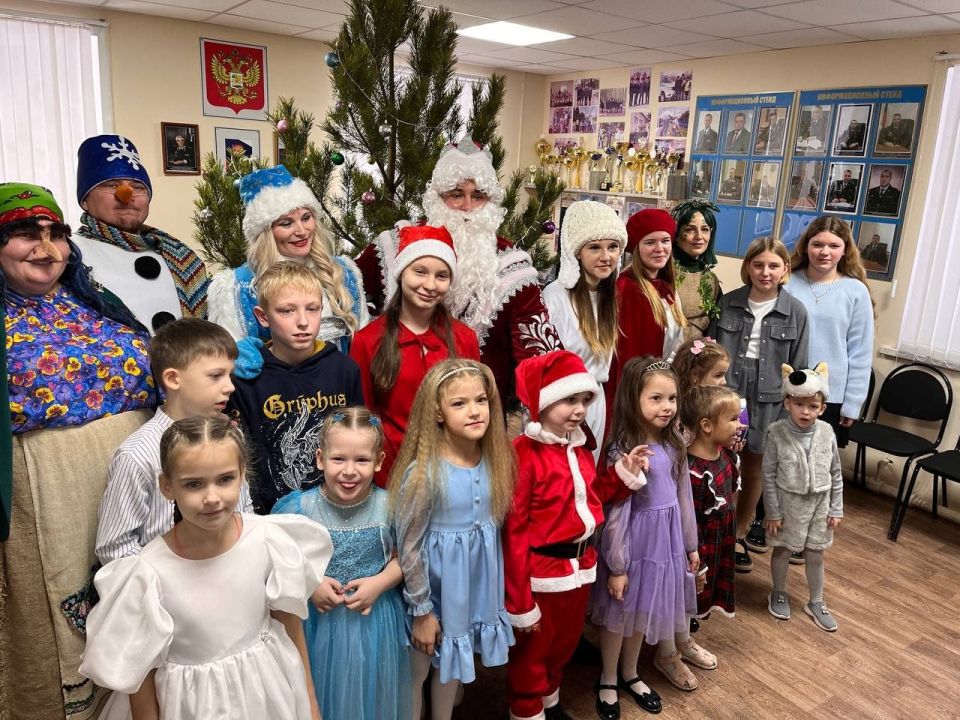 Полицейские Башмаковского района присоединились к акции «Полицейский Дед Мороз»