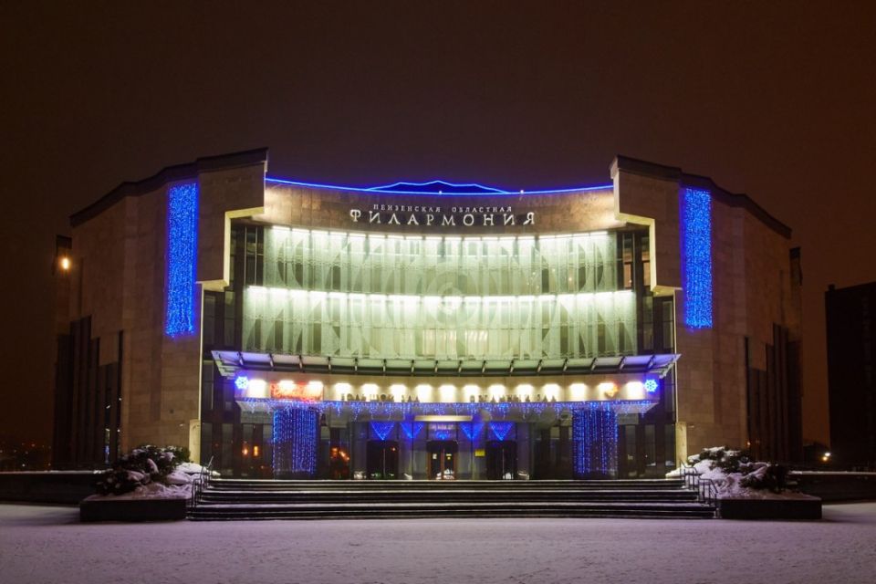 Завершен ремонт крыши Пензенской областной филармонии