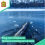 Лед на водоемах коварен и таит в себе огромную опасность