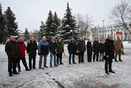 ���� �������: ������� ������ ����������� �����������, �������� ���� ������ ���� � �����������