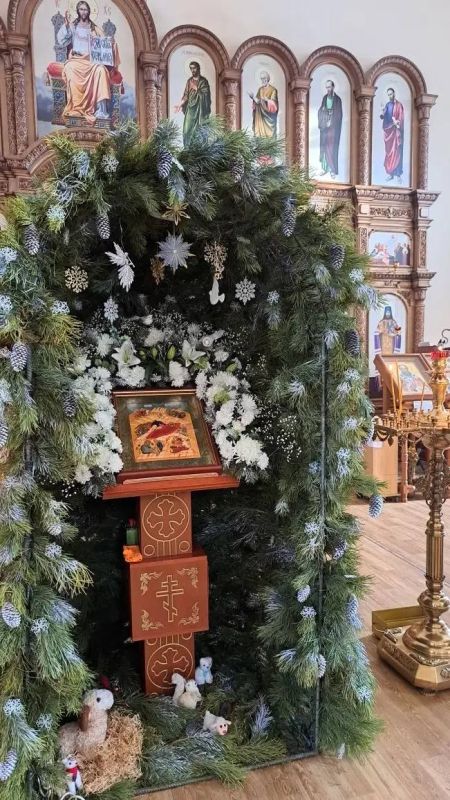 Олег Денисов: С праздником, друзья!. Пусть свет рождественской звезды наполнит сердце теплотой и радостью