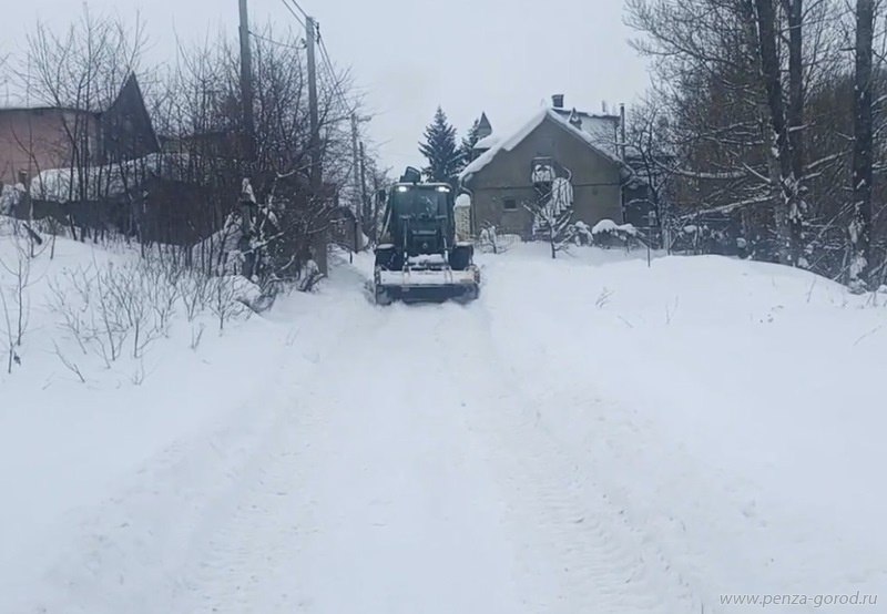 Частный сектор убирают от снега Частный сектор убирают от снега