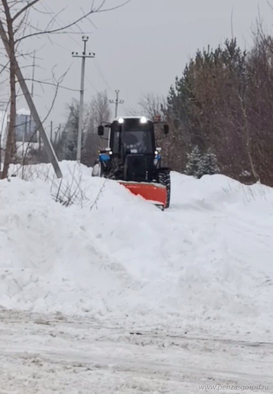 Частный сектор убирают от снега Частный сектор убирают от снега