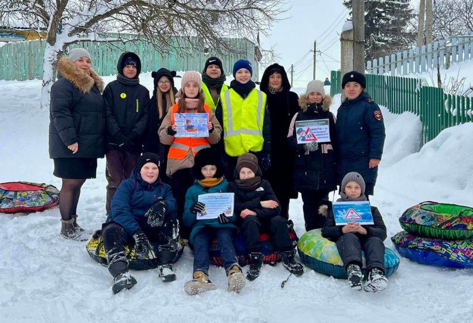 Сотрудники Госавтоинспекции Башмаковского района продолжают контролировать места массового притяжения детей